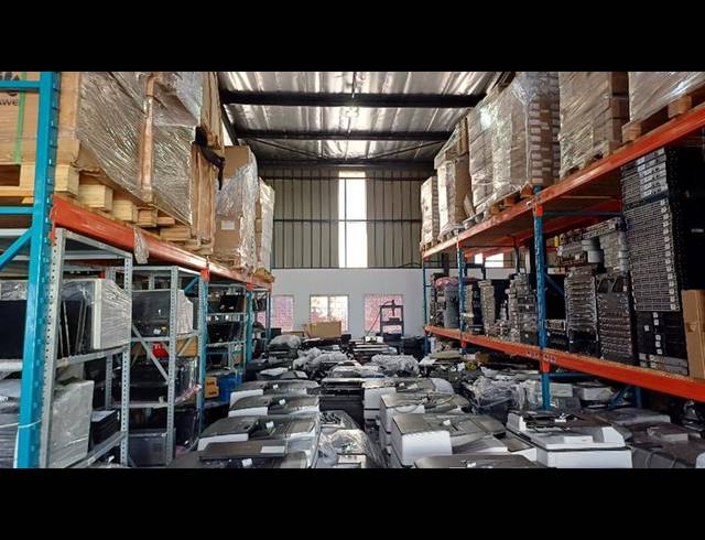 INDUSTRIAL PROPERTY TO RENT IN HENNOPSPARK